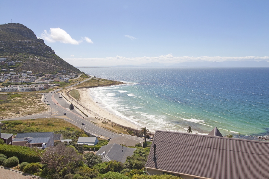 To Let 3 Bedroom Property for Rent in Cairnside Western Cape